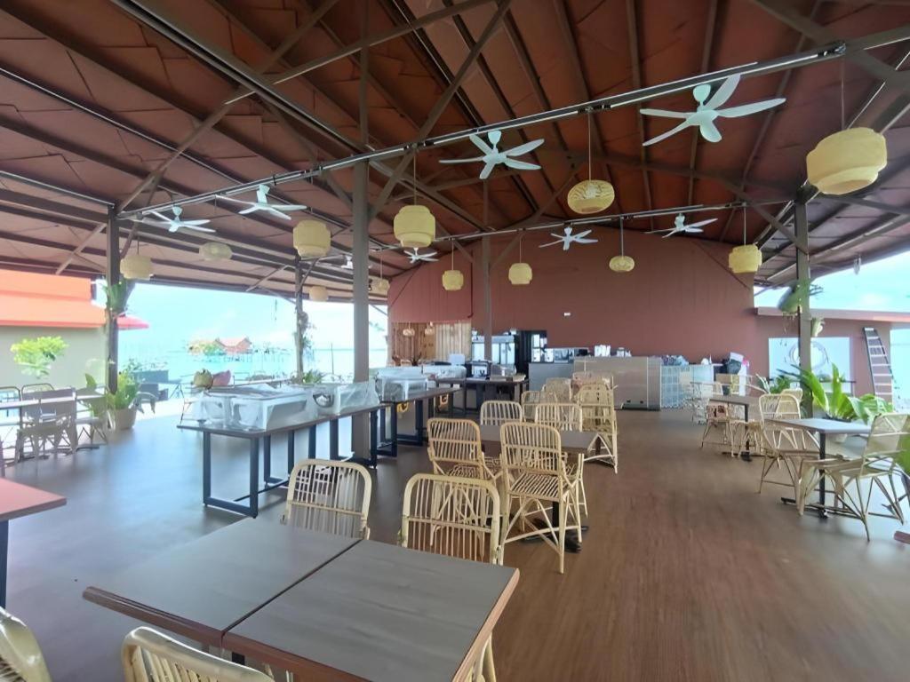 Sand Bay Resort Semporna Exterior foto