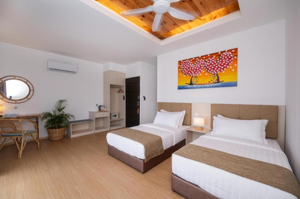Sand Bay Resort Semporna Exterior foto