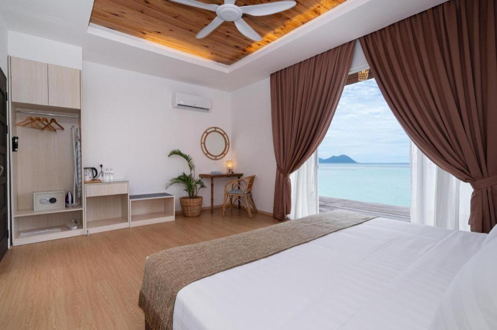 Sand Bay Resort Semporna Exterior foto