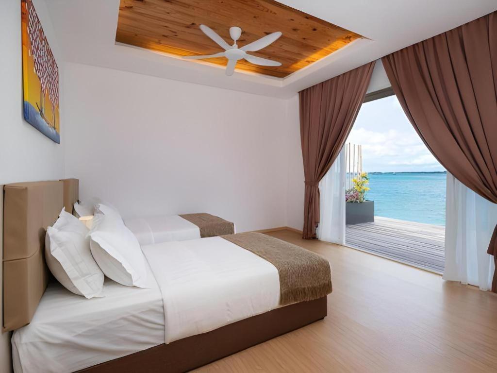 Sand Bay Resort Semporna Exterior foto